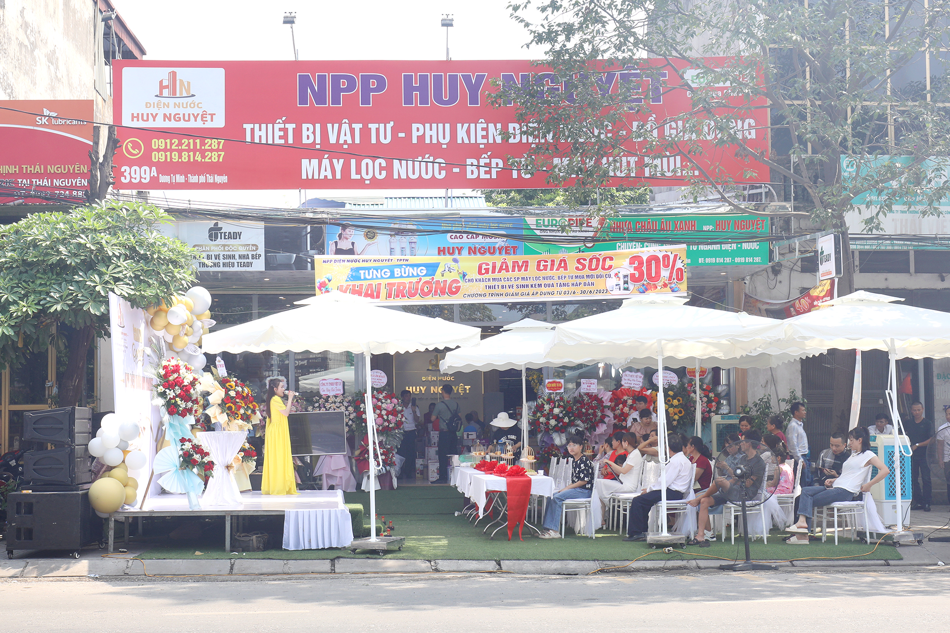 showroom-huy-nguyet -thiet-bi-ve-sinh-teady-thai-nguyen