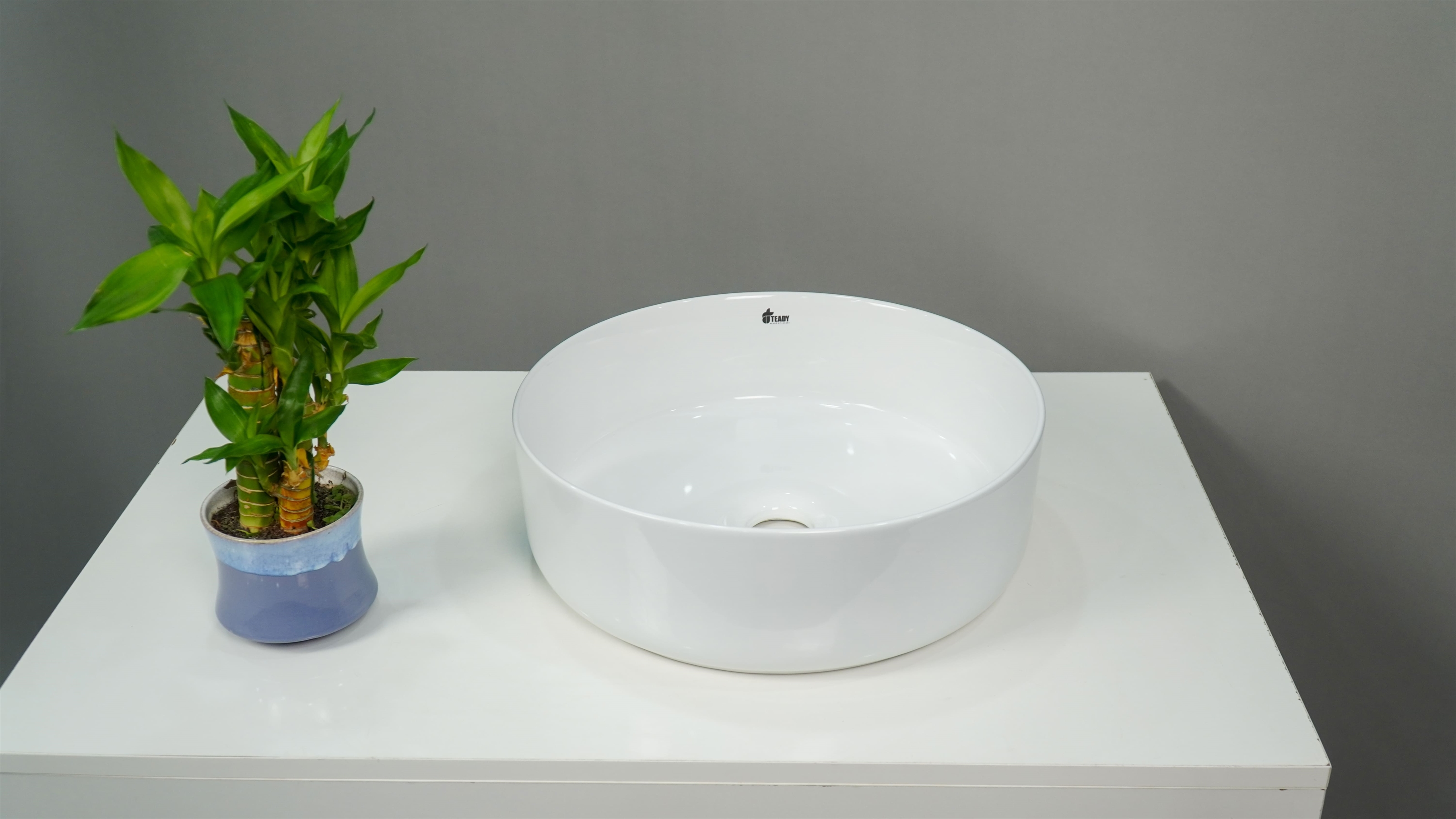 Chậu Lavabo dương bàn cao cấp LV G323